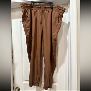 XXL New Old Navy Brown Cargo Pants